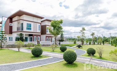 Reihenhaus zum Kauf mit 3 Zimmer in Pluak Daeng, Rayong