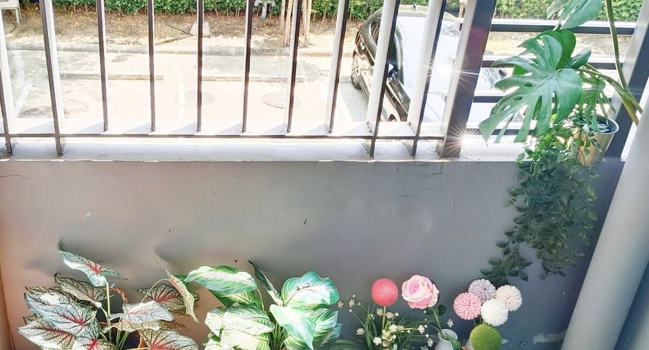 For sale studio condo in Bang Na, Bangkok