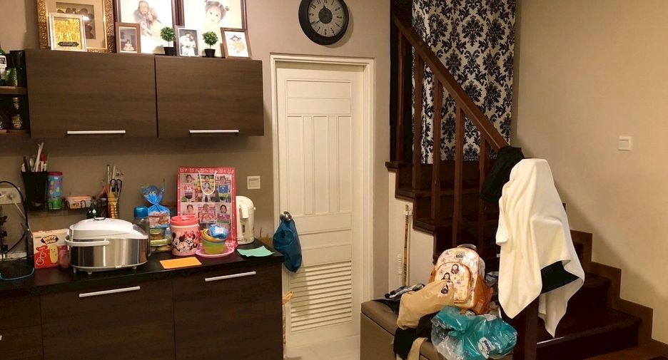 Reihenhaus zum Kauf mit 3 Zimmer in Bang Kruai, Nonthaburi