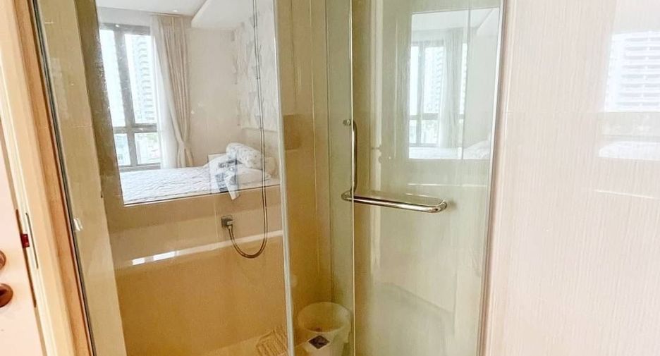 For sale and for rent 2 bedrooms condo in Watthana, Bangkok