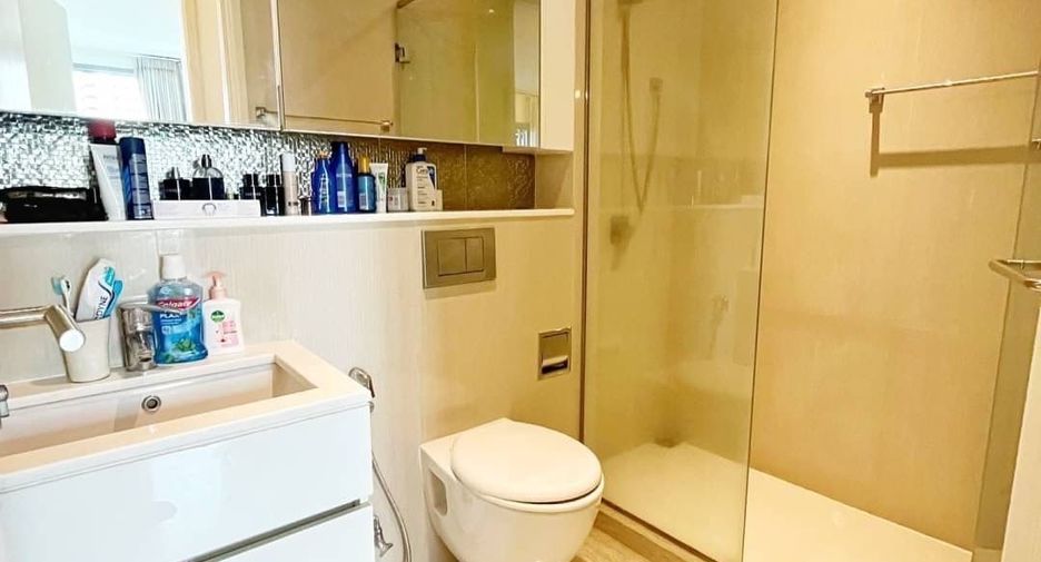 For sale and for rent 2 bedrooms condo in Watthana, Bangkok