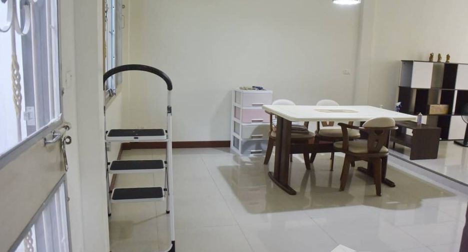 For sale 3 ベッドルーム townhouse in Bang Kruai, Nonthaburi