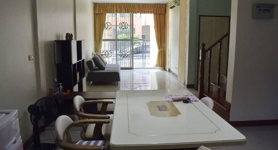 For sale 3 ベッドルーム townhouse in Bang Kruai, Nonthaburi