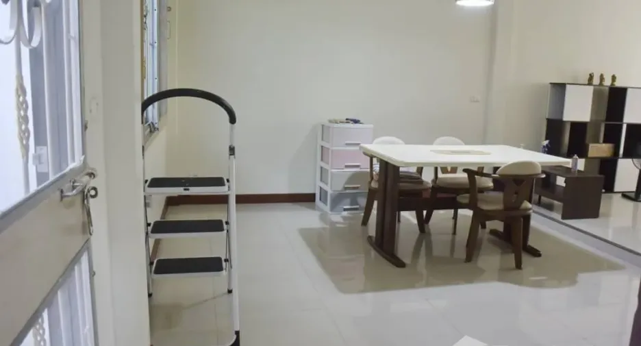 For sale 3 ベッドルーム townhouse in Bang Kruai, Nonthaburi
