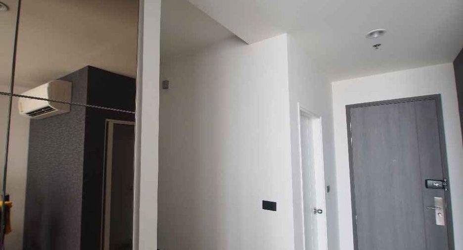 Продажа 1 кровать кондо в Хуаи Кхщанг, Бангкок