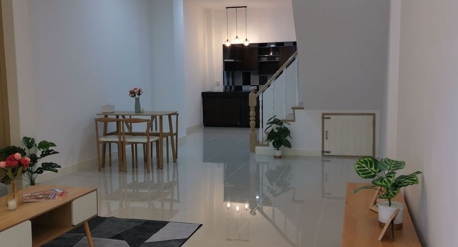 For sale 2 bedrooms townhouse in Khlong Sam Wa, Bangkok