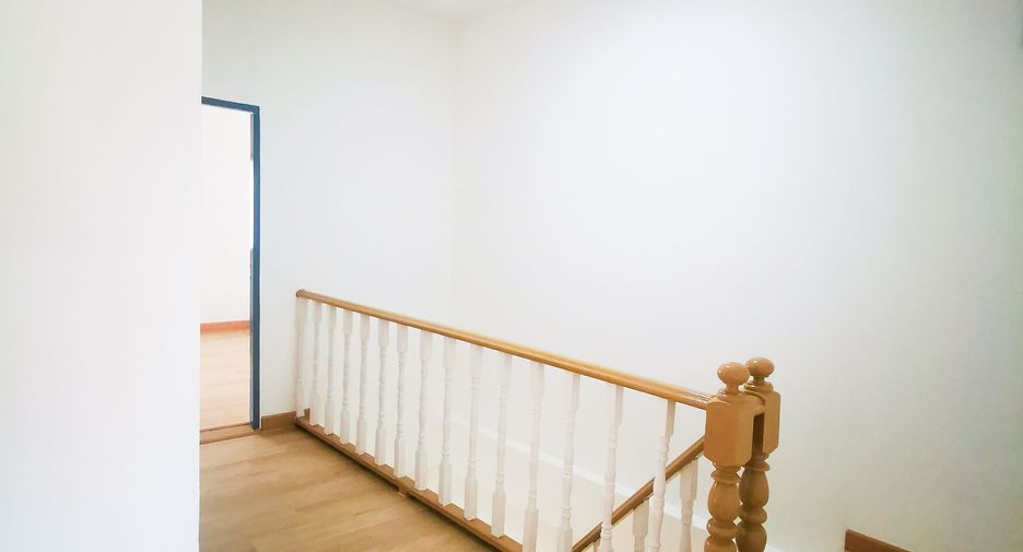 For sale 2 bedrooms townhouse in Khlong Sam Wa, Bangkok