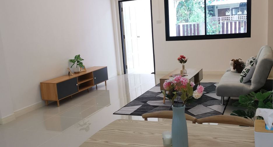 For sale 2 bedrooms townhouse in Khlong Sam Wa, Bangkok