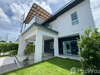 For rent 4 bedrooms house in Mueang Phuket, Phuket