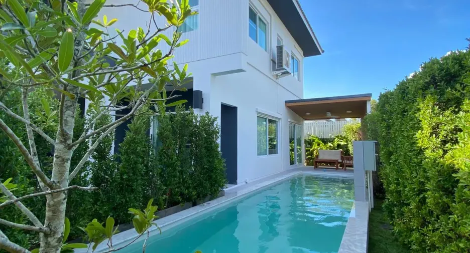À louer 4 chambres maison à Mueang Phuket, Phuket