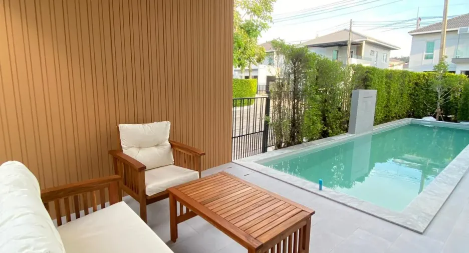 À louer 4 chambres maison à Mueang Phuket, Phuket