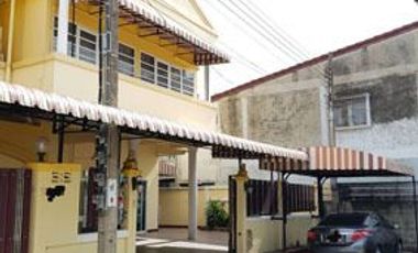 For sale 4 bedrooms townhouse in Bang Khun Thian, Bangkok