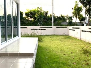 À vendre 3 chambres maison à Bang Phli, Samut Prakan