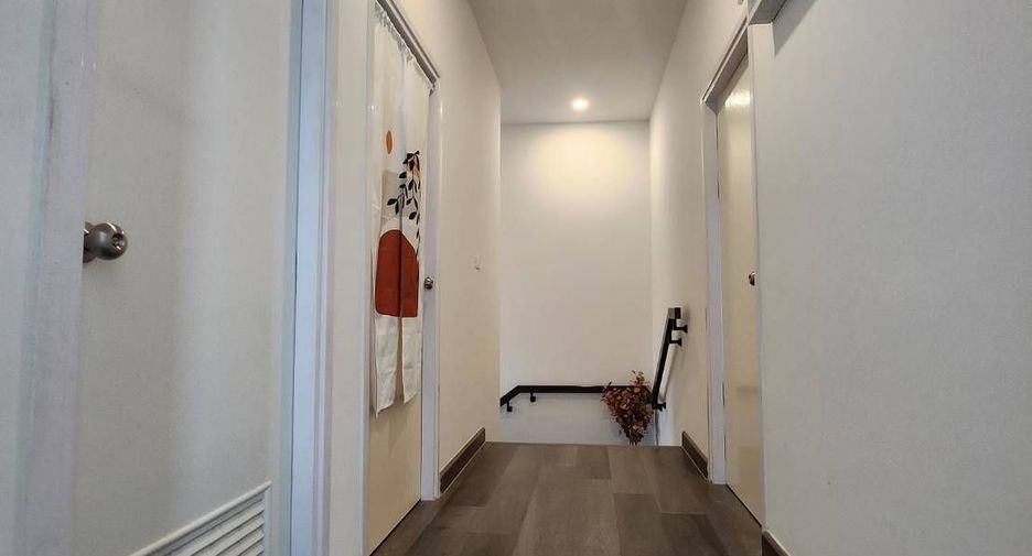 For sale 3 bedrooms townhouse in Phan Thong, Chonburi