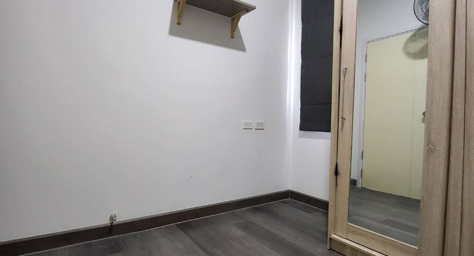For sale 3 bedrooms townhouse in Phan Thong, Chonburi