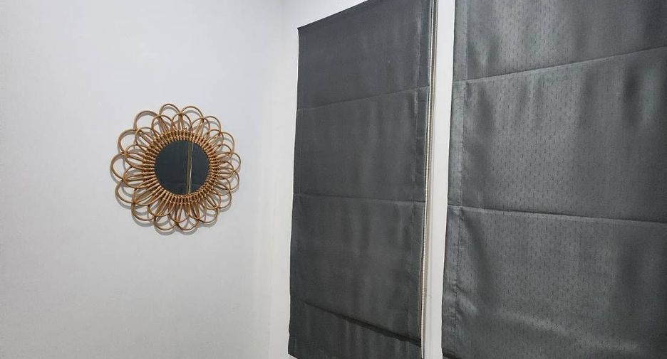 For sale 3 bedrooms townhouse in Phan Thong, Chonburi
