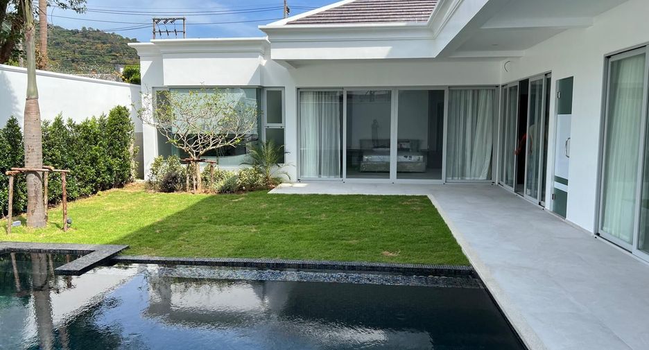 For rent 3 bedrooms villa in Mueang Phuket, Phuket