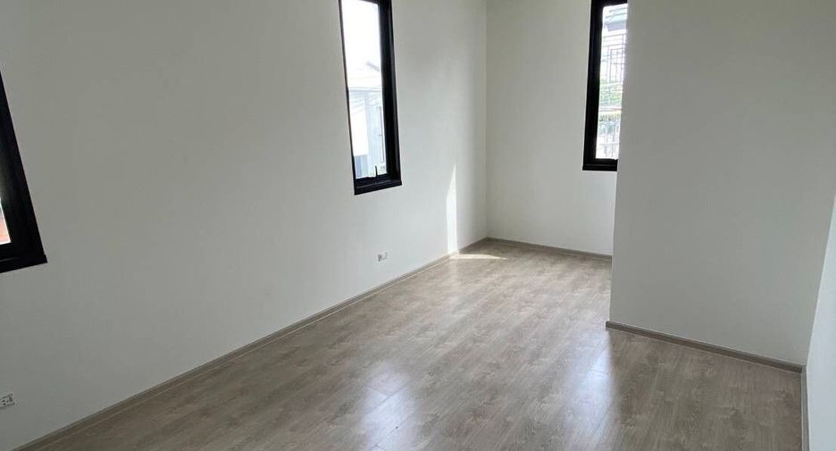出售 3 卧室 独立屋 在 Sai Mai, 曼谷
