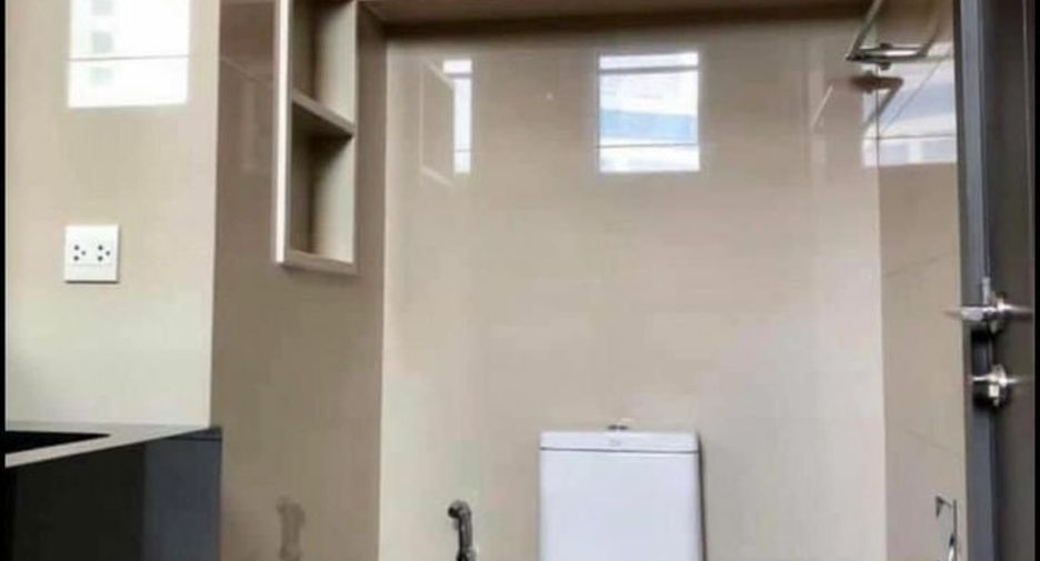 For rent and for sale 1 bed condo in Khlong Toei, Bangkok