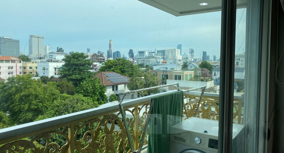 For sale 1 bed condo in Phaya Thai, Bangkok