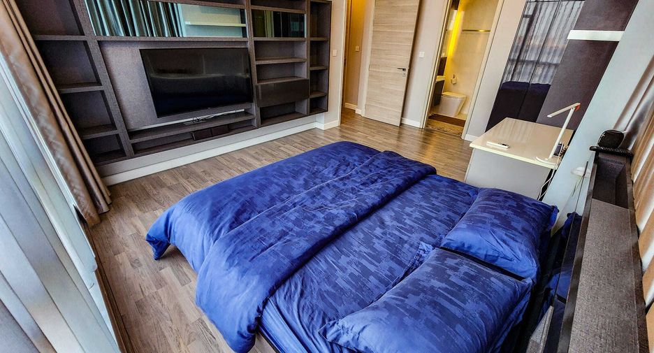 For sale and for rent 2 bedrooms condo in Sathon, Bangkok