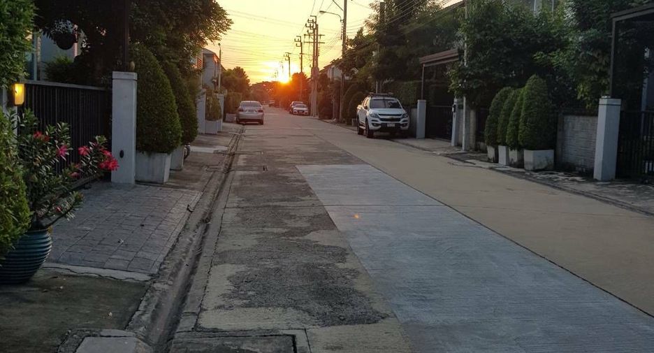 Haus zum Kauf mit 4 Zimmer in Prawet, Bangkok