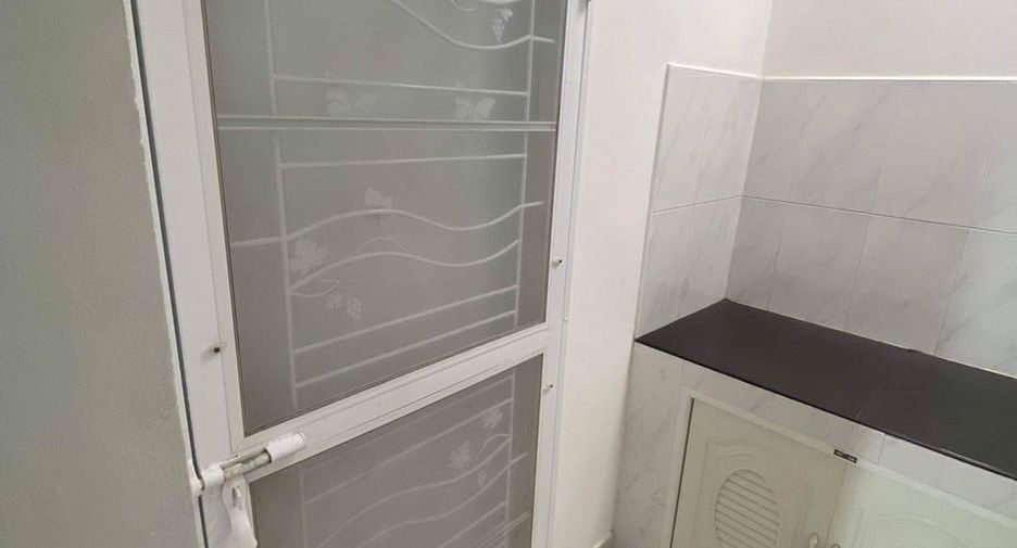 For sale 3 bedrooms townhouse in Khlong Luang, Pathum Thani