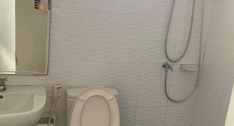 For sale 3 bedrooms townhouse in Khlong Luang, Pathum Thani