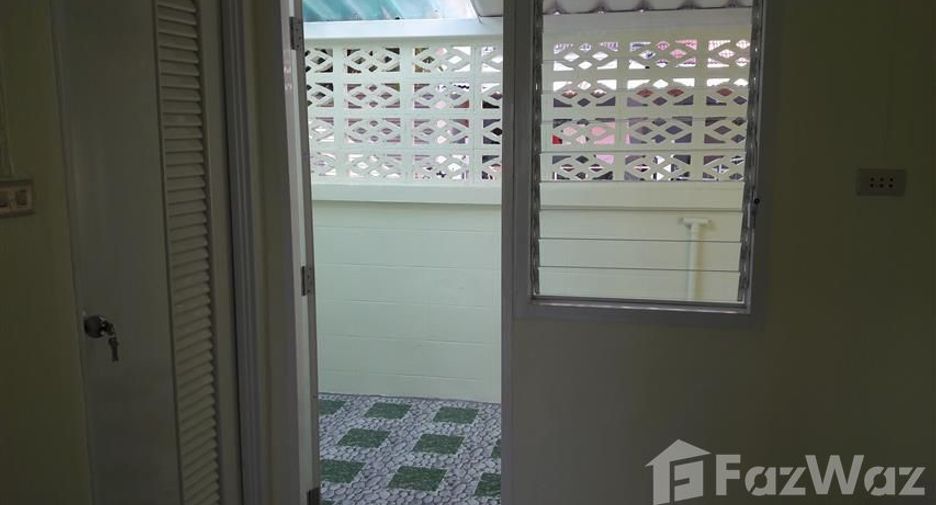 For sale 2 bedrooms townhouse in Photharam, Ratchaburi