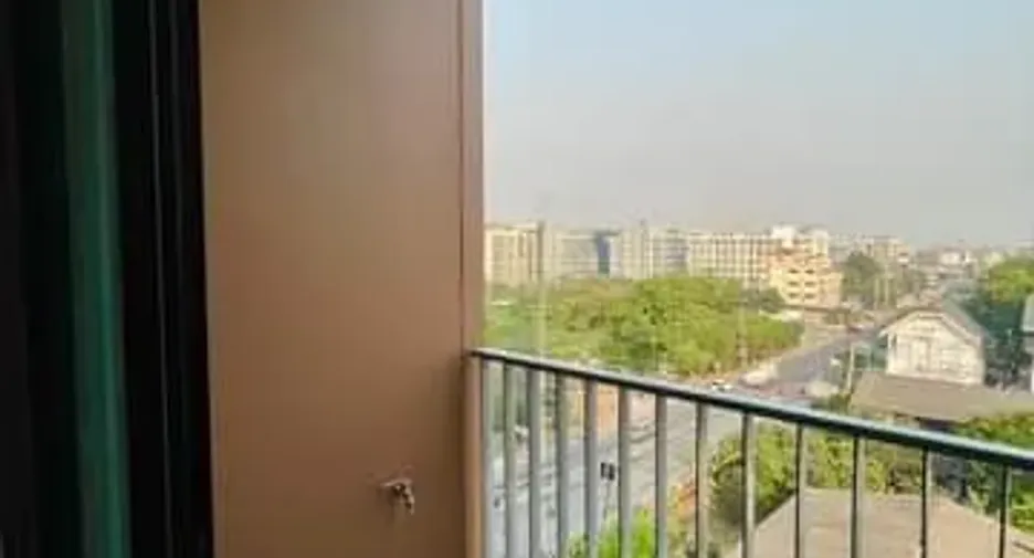 For sale 1 bed condo in Mueang Samut Prakan, Samut Prakan
