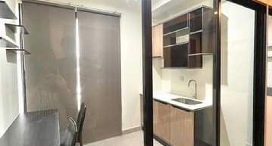 For sale 1 bed condo in Mueang Samut Prakan, Samut Prakan