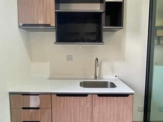 For sale 1 bed condo in Mueang Samut Prakan, Samut Prakan