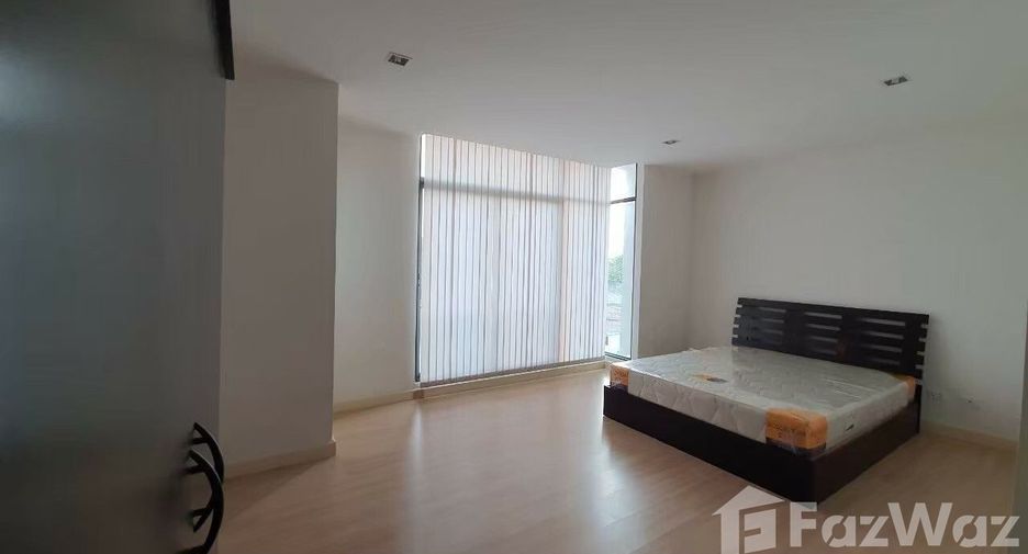For sale 3 bedrooms townhouse in Pak Kret, Nonthaburi