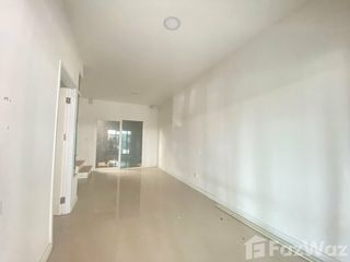 For sale 3 bedrooms townhouse in Nong Khaem, Bangkok