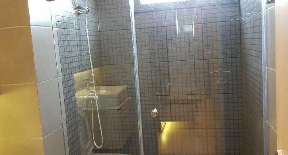 For sale 1 bed condo in Phra Pradaeng, Samut Prakan