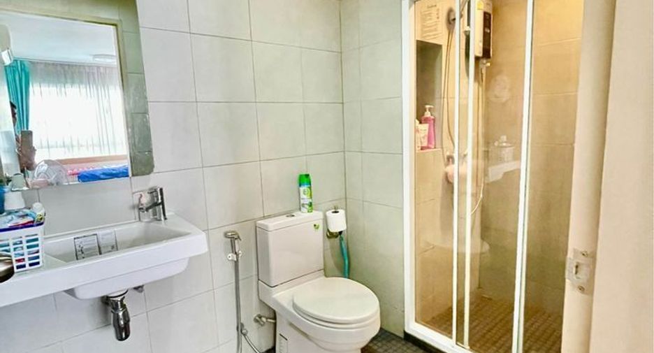 For sale 1 Beds condo in Bang Na, Bangkok