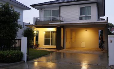 For sale 3 bedrooms house in Khlong Sam Wa, Bangkok