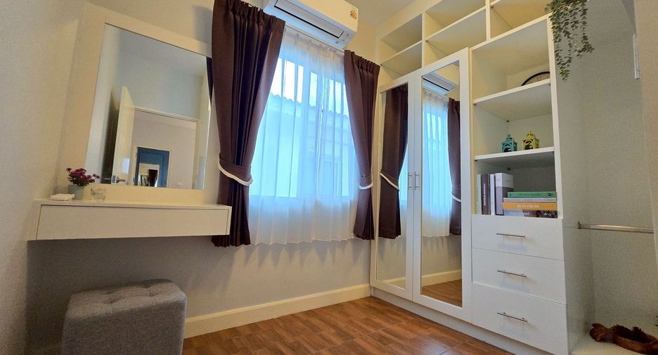 Casa adosada en alquiler de 2 habitaciones en Mueang Phuket, Phuket