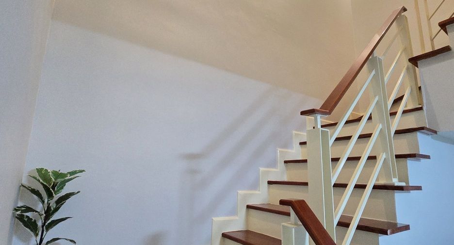 Casa adosada en alquiler de 2 habitaciones en Mueang Phuket, Phuket