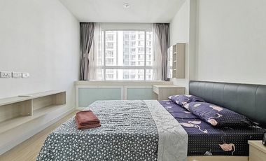 For sale 1 Beds condo in Huai Khwang, Bangkok