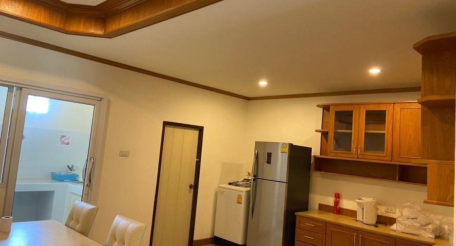 For sale 4 bedrooms townhouse in Phu Ruea, Loei