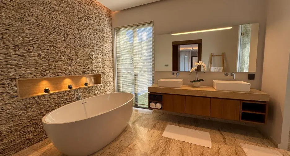 For sale 4 bedrooms villa in Thalang, Phuket