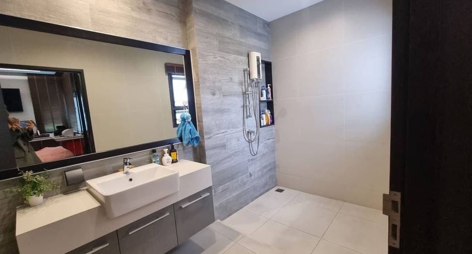 For sale 5 bedrooms house in Bang Kruai, Nonthaburi