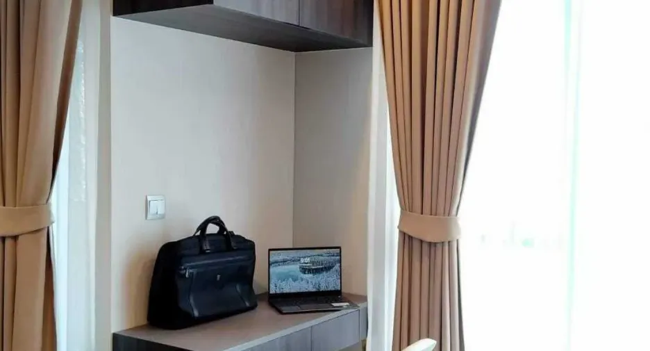 For sale studio condo in Huai Khwang, Bangkok