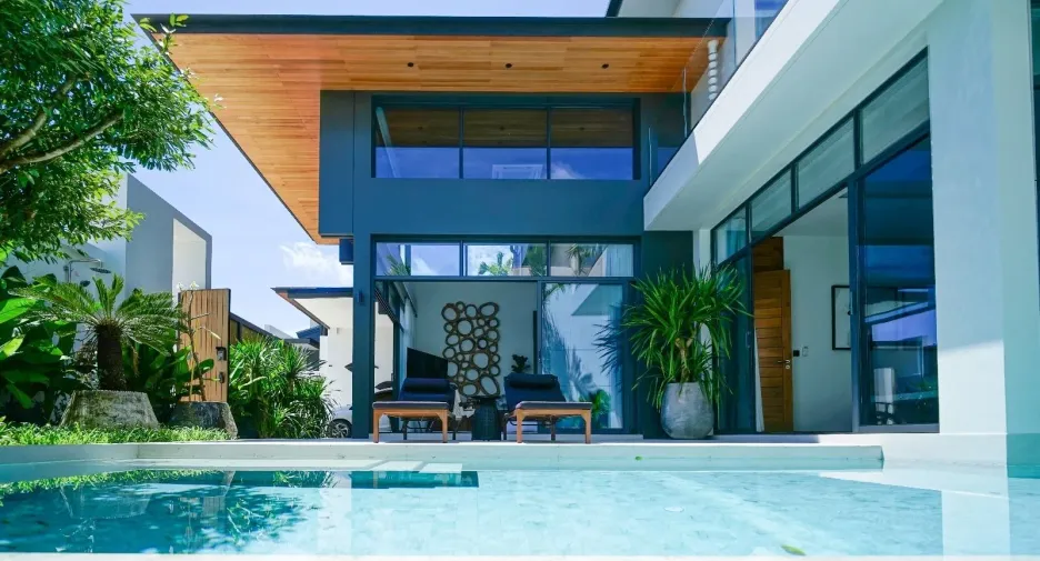 For rent 4 bedrooms villa in Mueang Phuket, Phuket