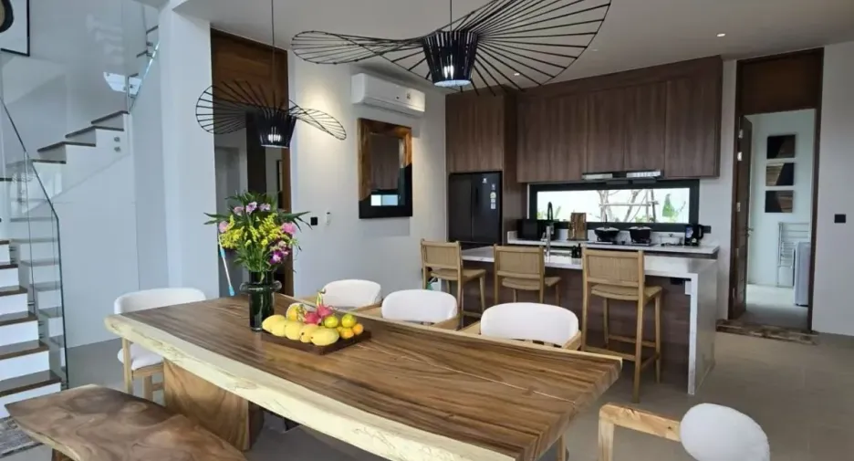 For rent 4 bedrooms villa in Mueang Phuket, Phuket