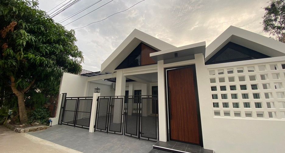For rent 3 bedrooms house in Mueang Phuket, Phuket