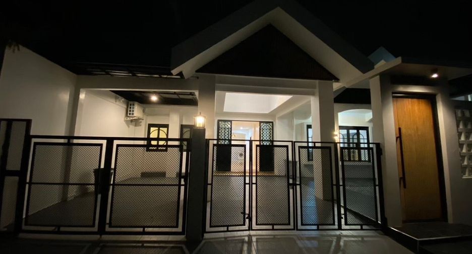 For rent 3 bedrooms house in Mueang Phuket, Phuket