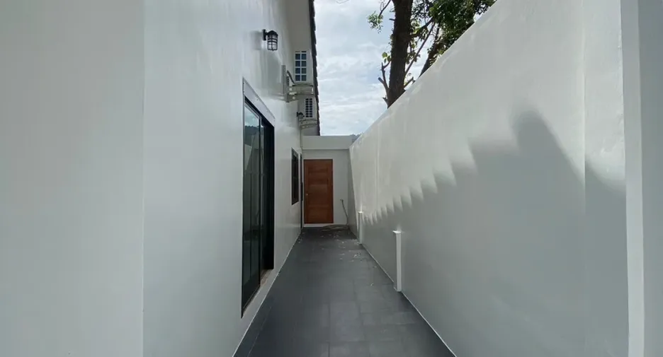 For rent 3 bedrooms house in Mueang Phuket, Phuket