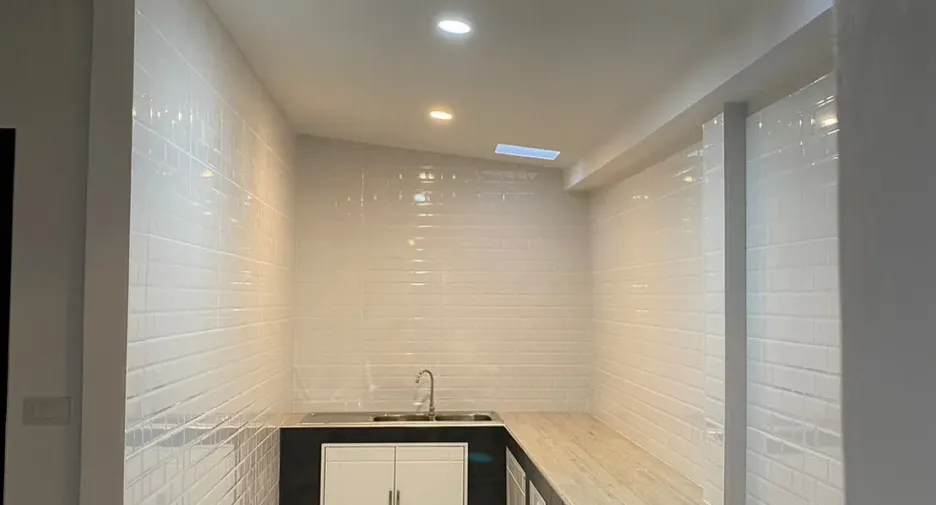 For rent 3 bedrooms house in Mueang Phuket, Phuket
